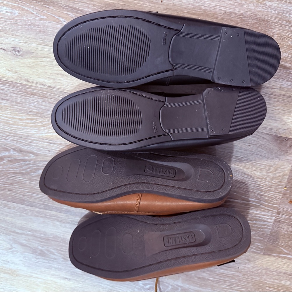 Eastland Women's Black and Brown Loafers - Picture 2 of 2